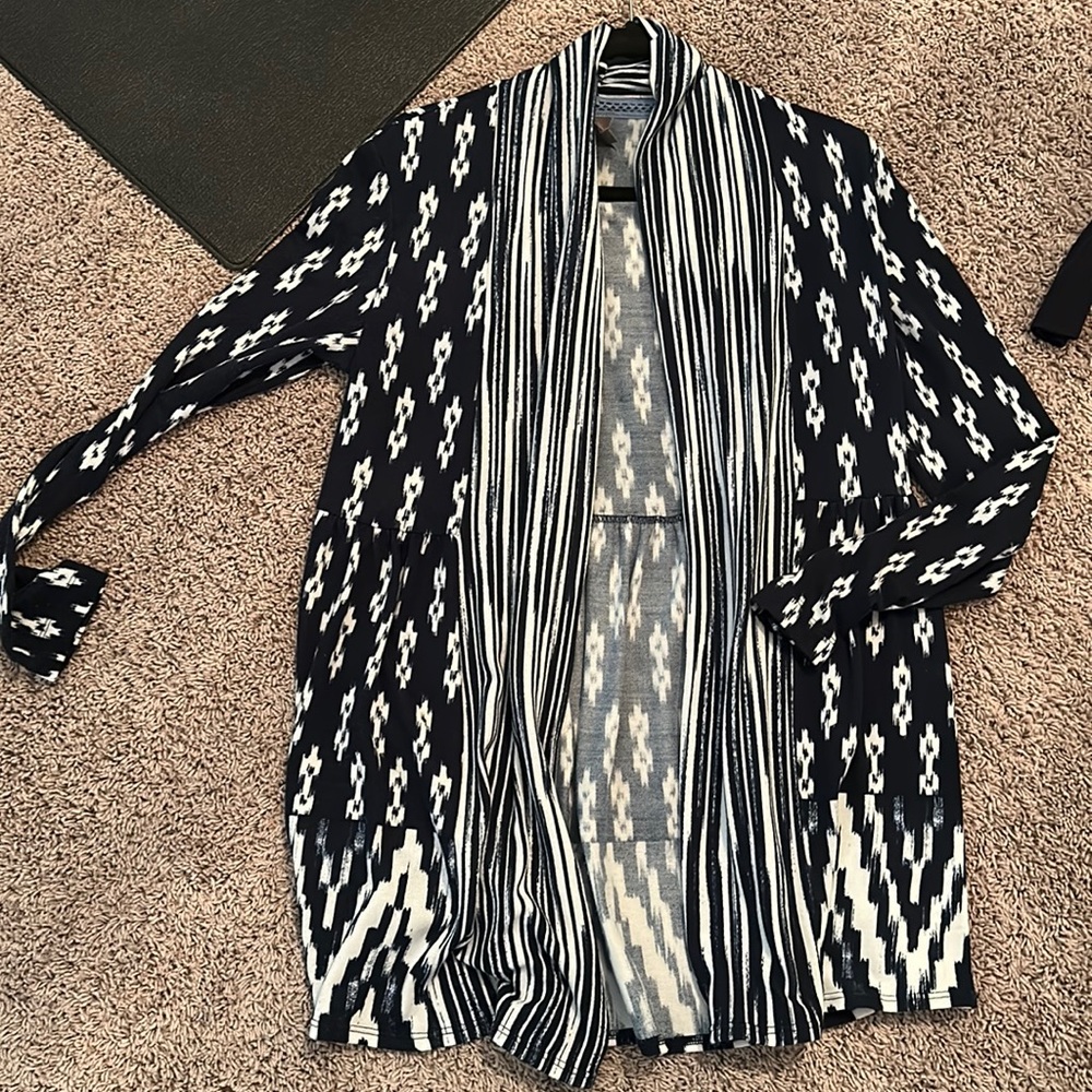 Navy ikat one September Anthropologie lightweight shawl open front cardigan m